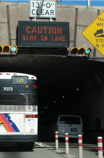 Self-driving buses to be deployed on one of the US’s busiest traffic lanes